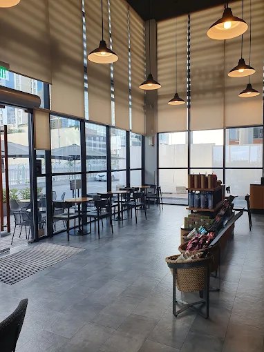 Starbucks Drive Thru — image 5