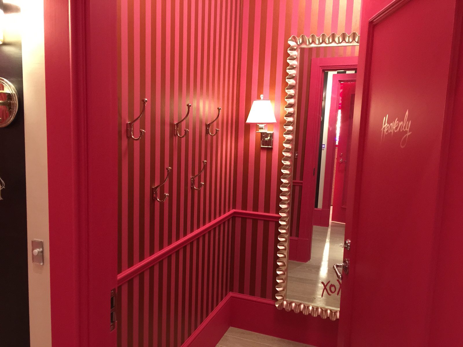 Victoria's Secret — image 7